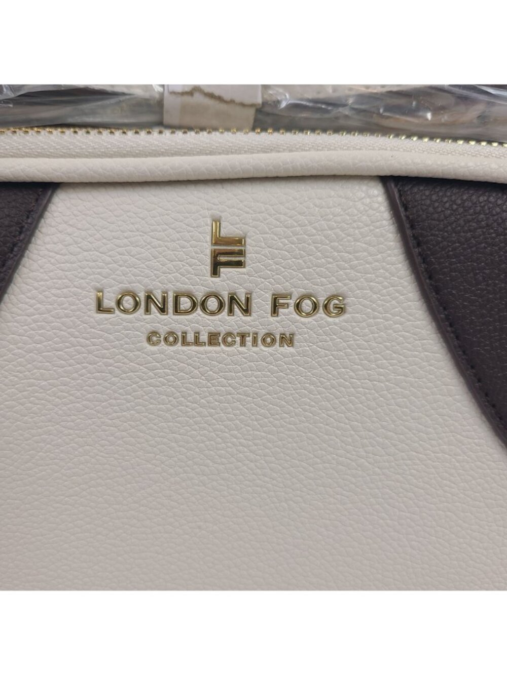 NEW London Fog Buttercream Judy Bowler Camera Crossbody Bag With Gold Accents - Picture 3 of 10